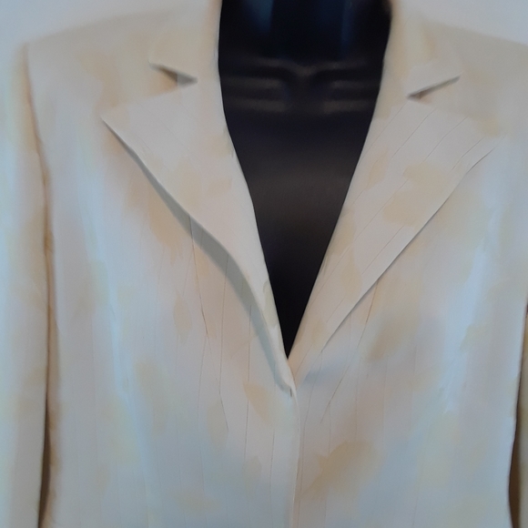 Armani Collezioni Women Blazer - Picture 5 of 5